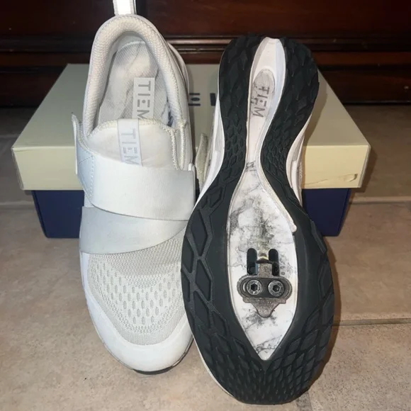 Tiem SlipStream Indoor Cycle Shoes - White Marble - Size 7 (EU 38) with SPDs - Picture 3 of 4